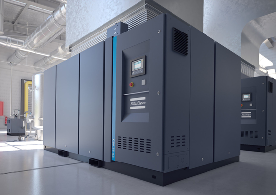 การเป่ากระป๋อง PET ความดันสูง ทําให้ง่ายขึ้นด้วย เครื่องปรับอากาศ Atlas Screw Compressor ที่ไม่มีน้ํามัน