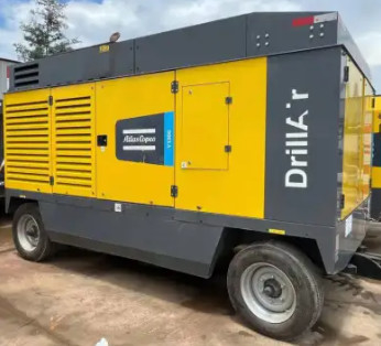 Y1300 เครื่องปรับอากาศแบบพกพาที่มีจอดิจิตอล FAD 36.5-32.3 M3/min สําหรับการใช้งานภาระหนัก