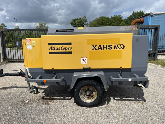พับตัวกันและมีพลังงาน เครื่องปรับอากาศพกพาของเรา XAHS186E+ เป็นทางออกที่สมบูรณ์แบบสําหรับการใช้งานในขณะที่เดินทาง