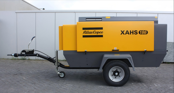 เครื่องกดอัดพกพา 90 Kw XAHS186E+ FAD 11 M3/min ระดับการกด 1 สําหรับการใช้งานหนัก